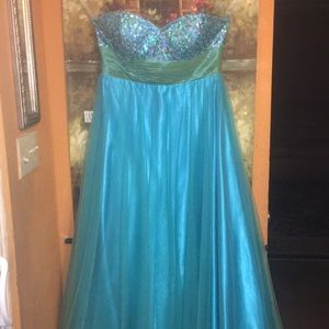 David’s bridal blue dress